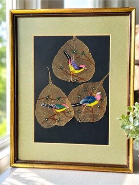 Vintage 1970s Universal Export Co. Bombay P-103 Indian Pipal Leaf Bird Art Folk